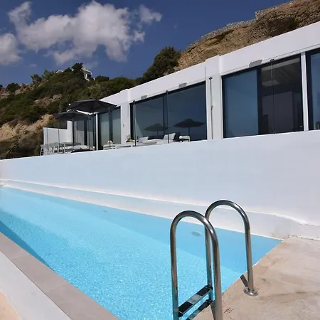 Vilă Nostos Beachfront Sea View Privet Pool