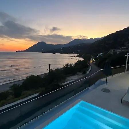 Vilă Nostos Beachfront Sea View Privet Pool *